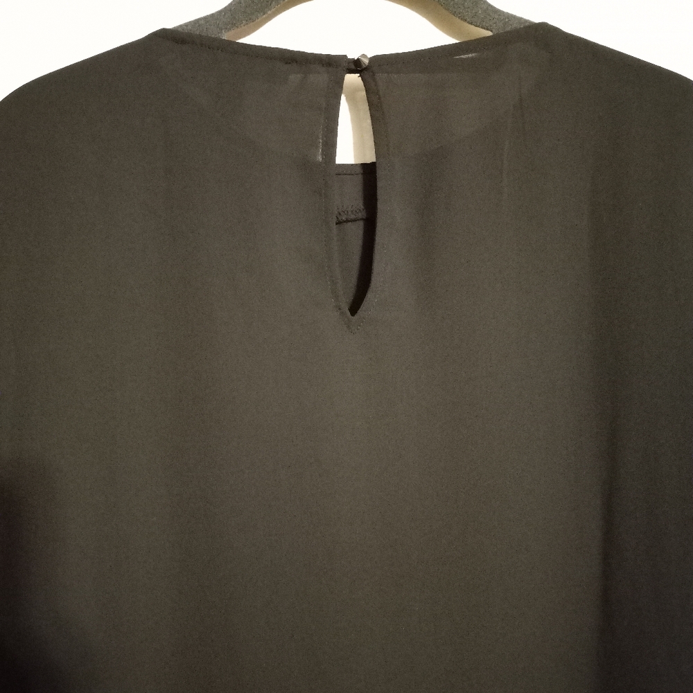 Long sleeve Ruffle Front Top - Picture 8 of 11
